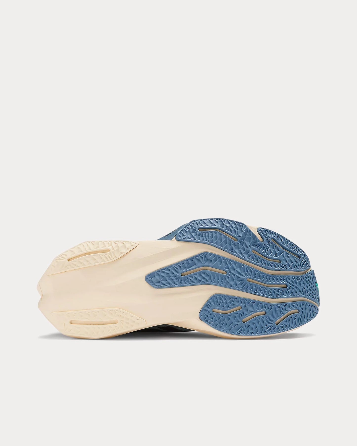 NEW BALANCE M MFCXCH4 D
