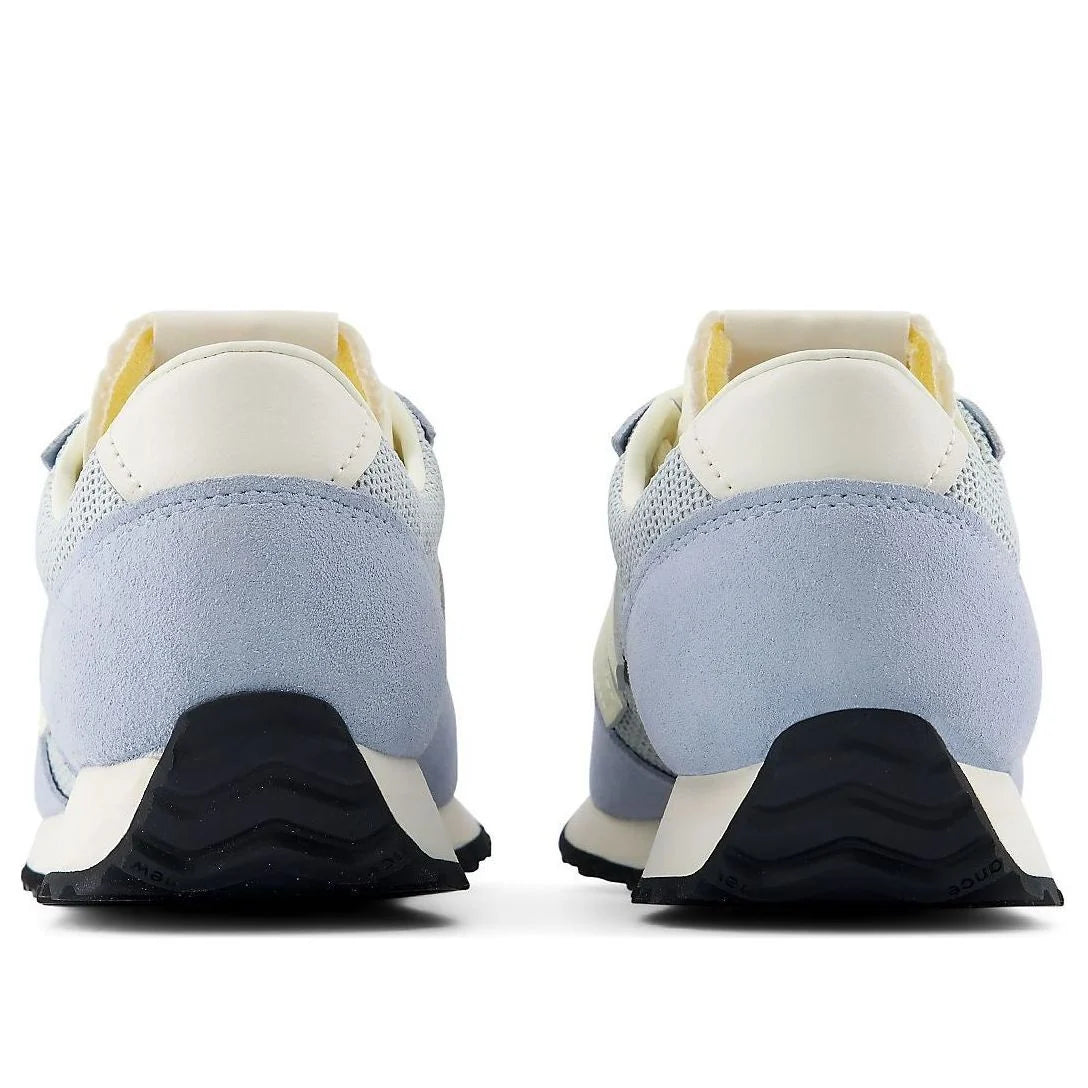 NEW BALANCE U U4712GU