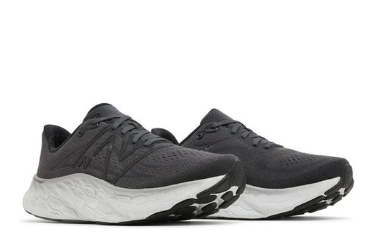 NEW BALANCE M More V4 (2E) M BLACK/WHITE