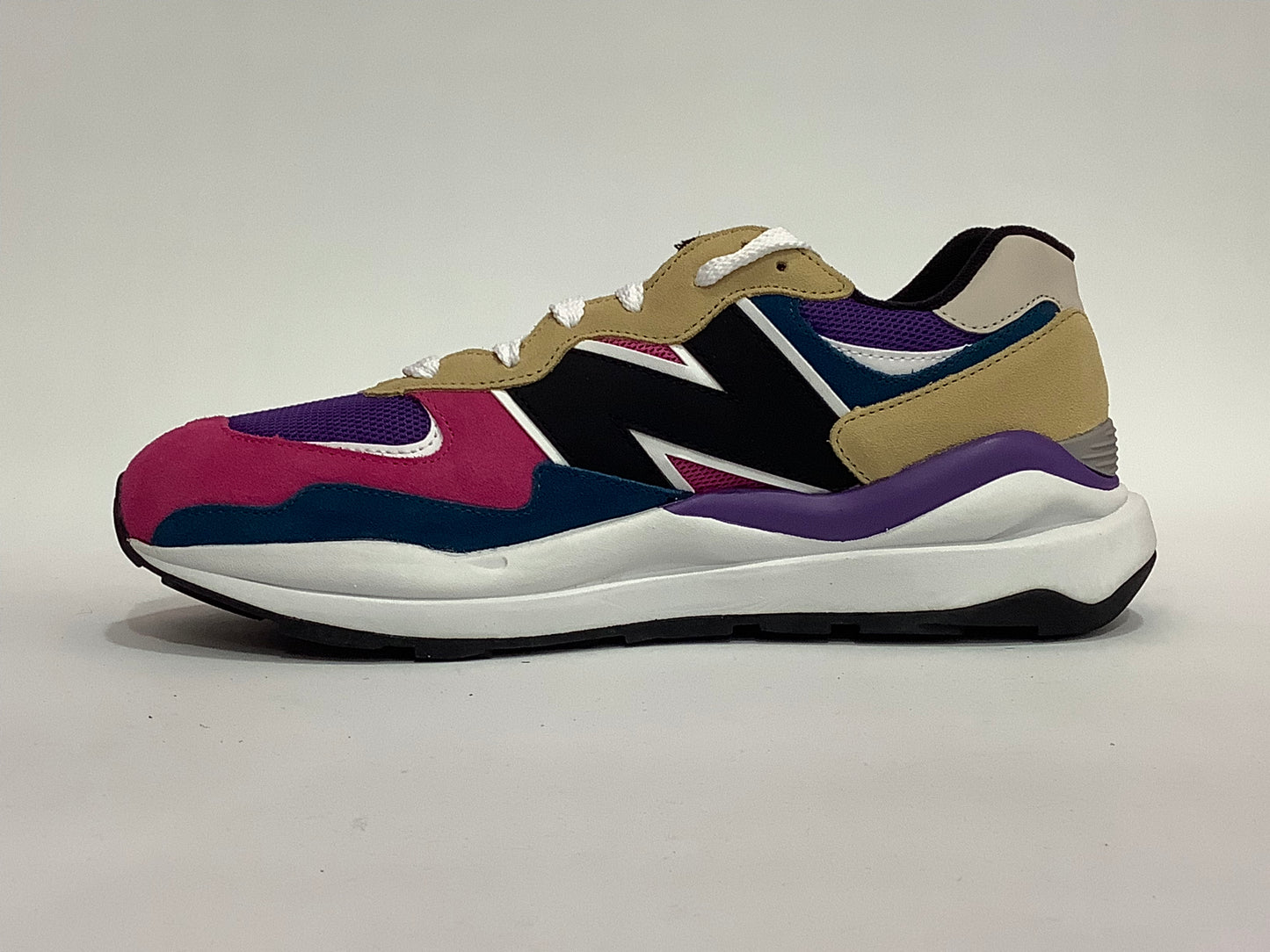 NEW BALANCE M M5740GB