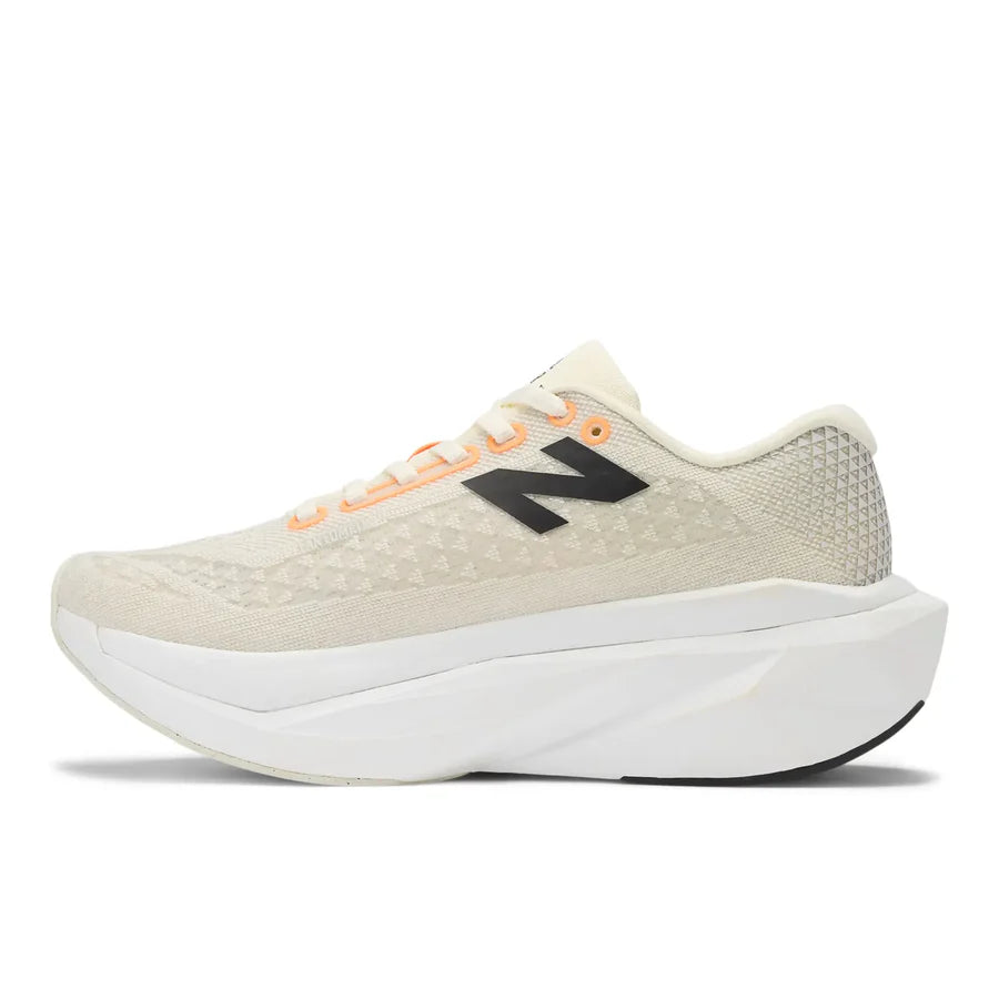 NEW BALANCE M Fuel Cell Supercomp Trainer V4 WHITE/MANGO