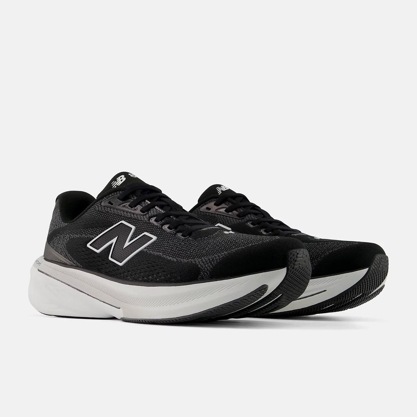 NEW BALANCE M M860 V15 (2E) BLACK/WHITE