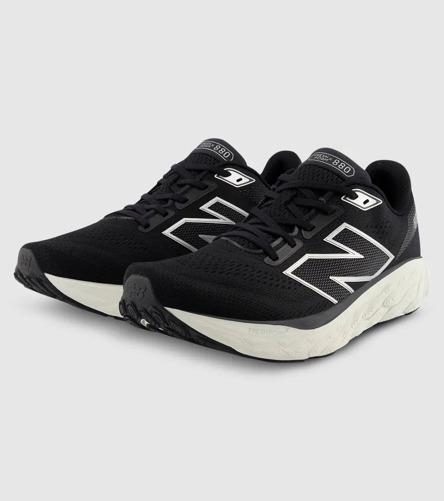 NEW BALANCE M M880B V14 2E Width BLACK
