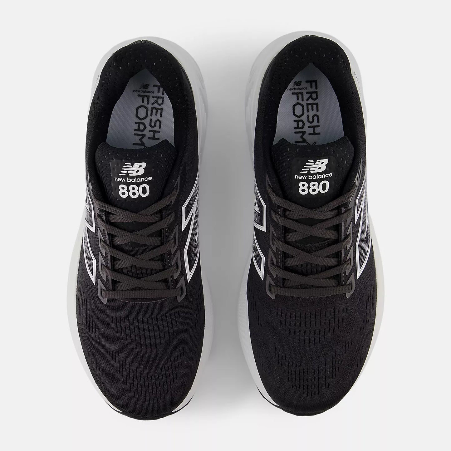NEW BALANCE M 880 V15 2E BLACK/WHITE