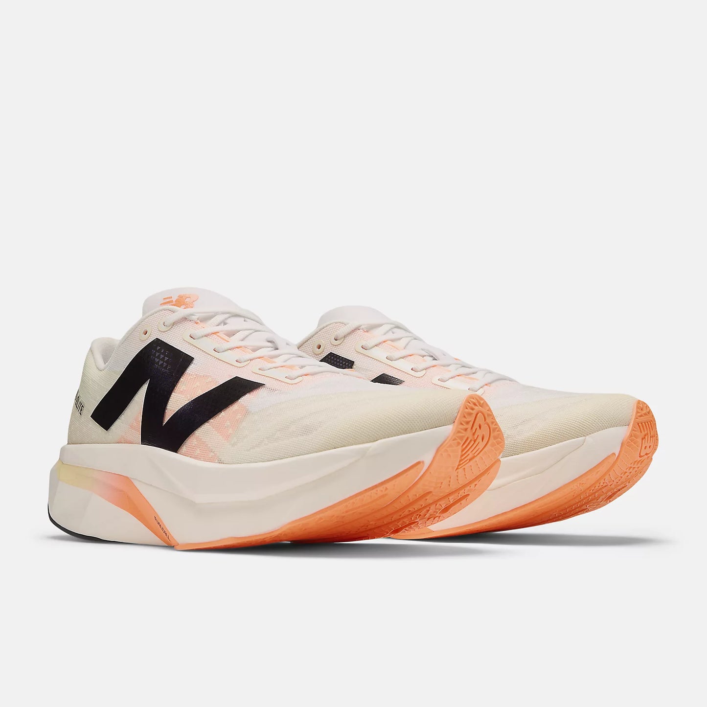 NEW BALANCE M Fuel Cell Elite V4 WHITE/MANGO