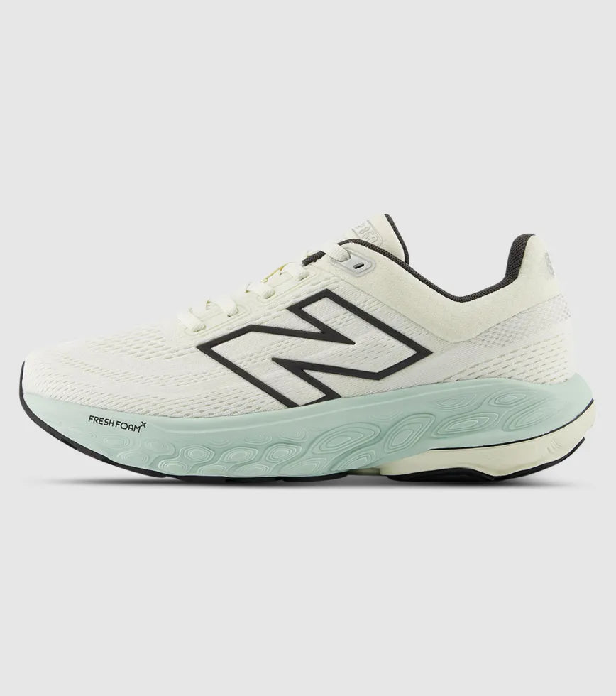 NEW BALANCE W 860 V14 B Width WHITE/GREEN
