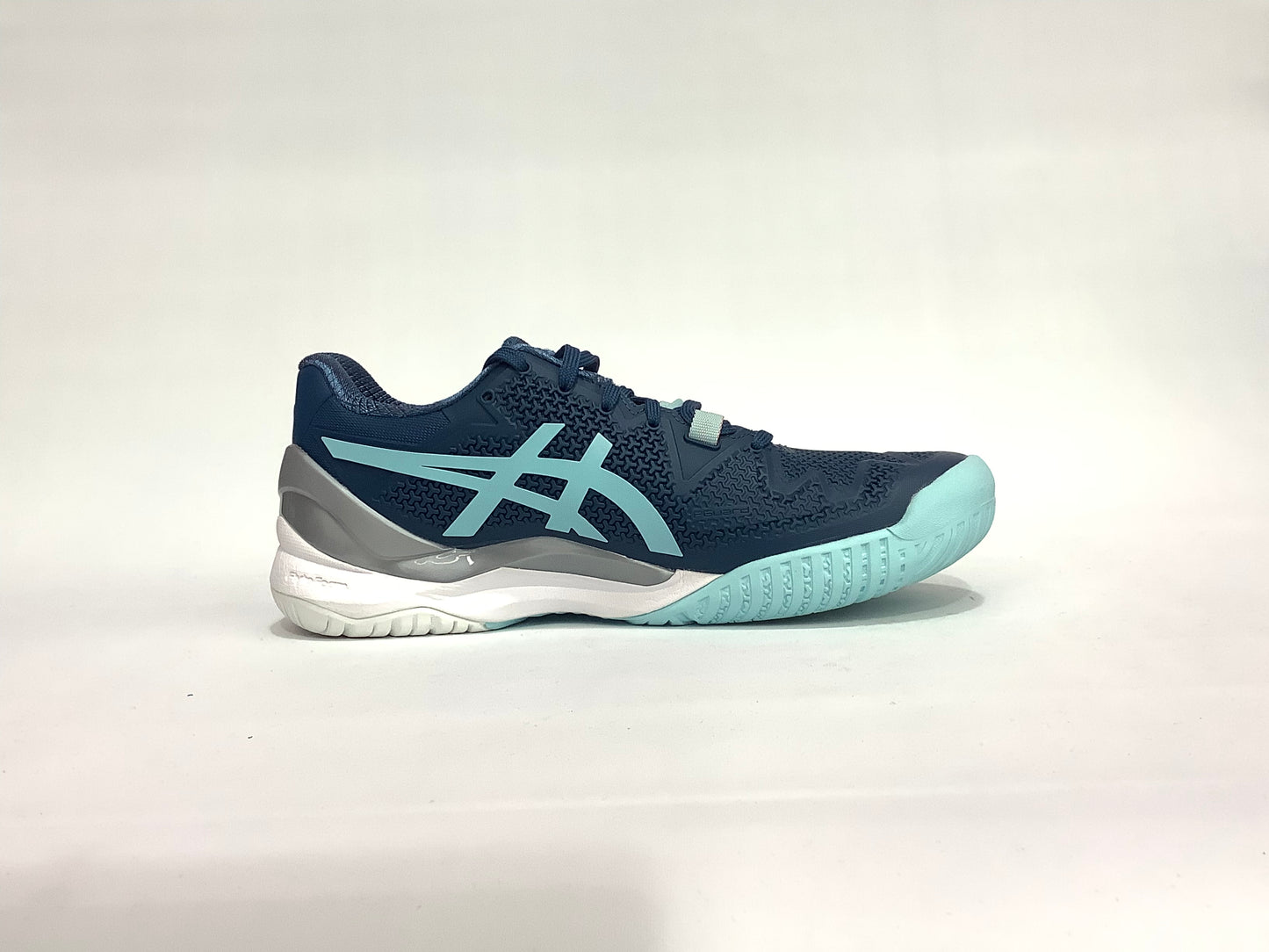ASICS W Resolution 8 W