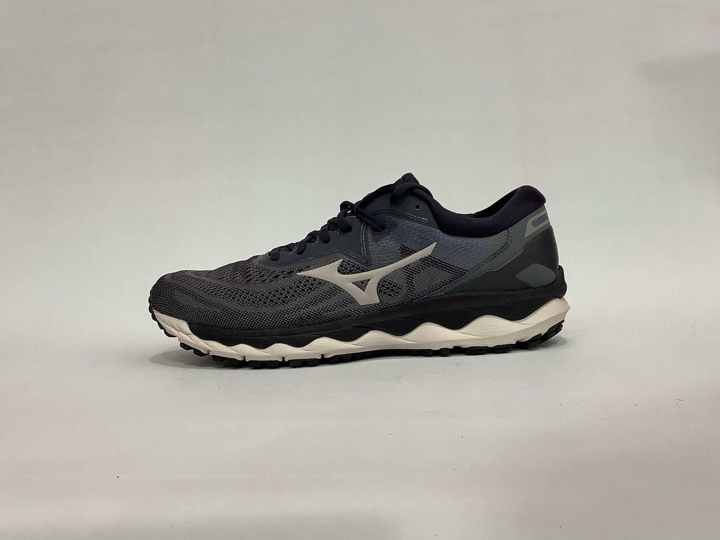 MIZUNO M Wave Sky 4 M